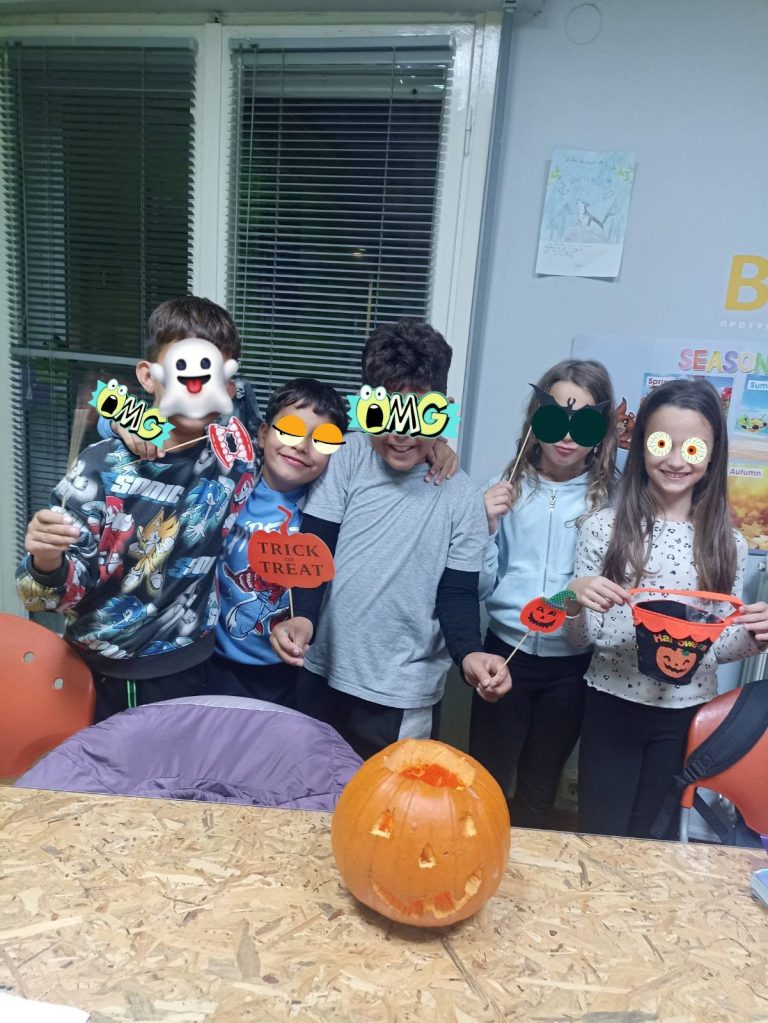 Read more about the article Happy Happy Halloween 🎃👻🍬